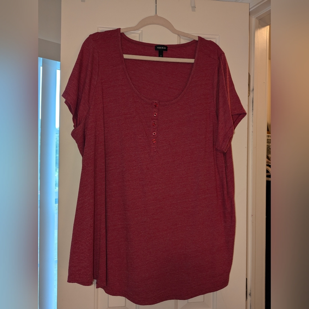 Torrid Short Sleeve Tee Henley Red Size 3